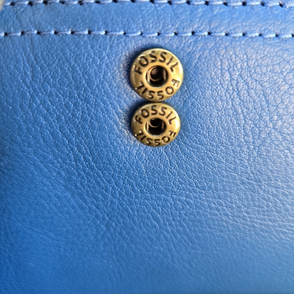 Fossil "Logan" Vibrant Blue Women's Wallet NWOT - Picture 7 of 7